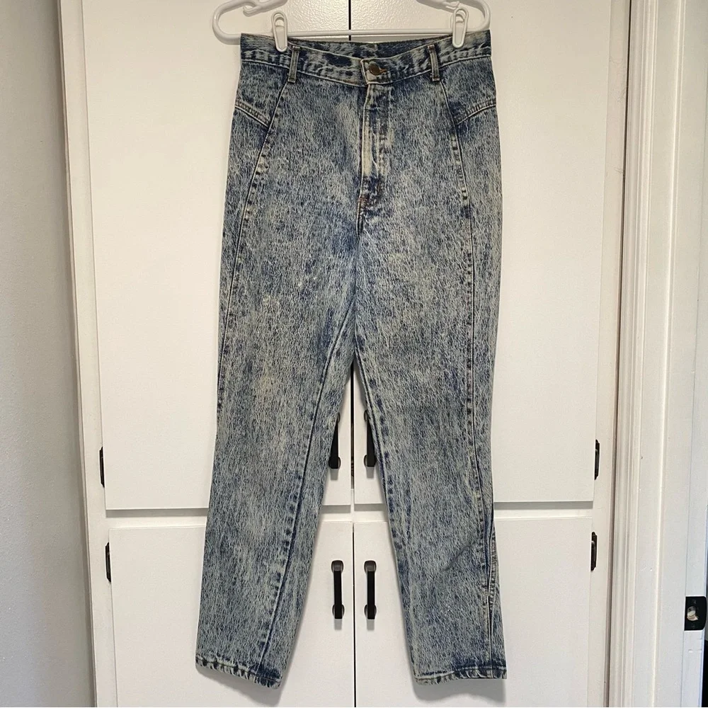 Vintage ‘Chic’ brand high rise acid stone washed jeans - Picture 6 of 7